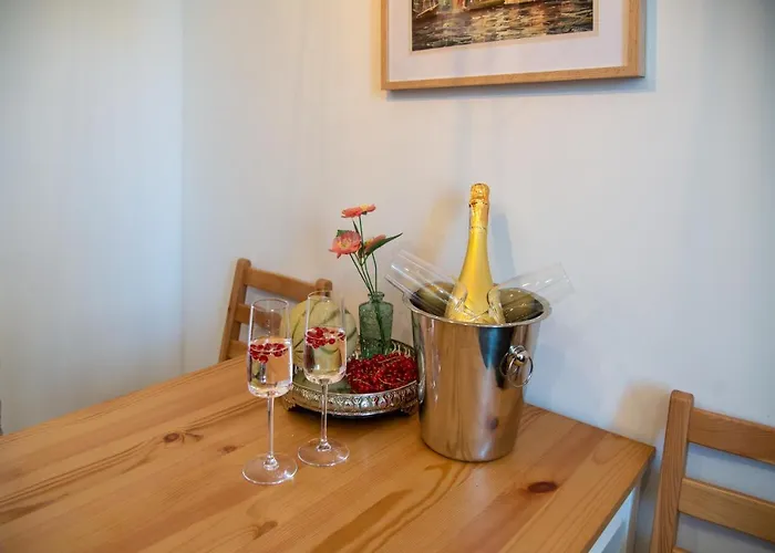 Maya's Flats 72 - Unique Attic In The Old Of *